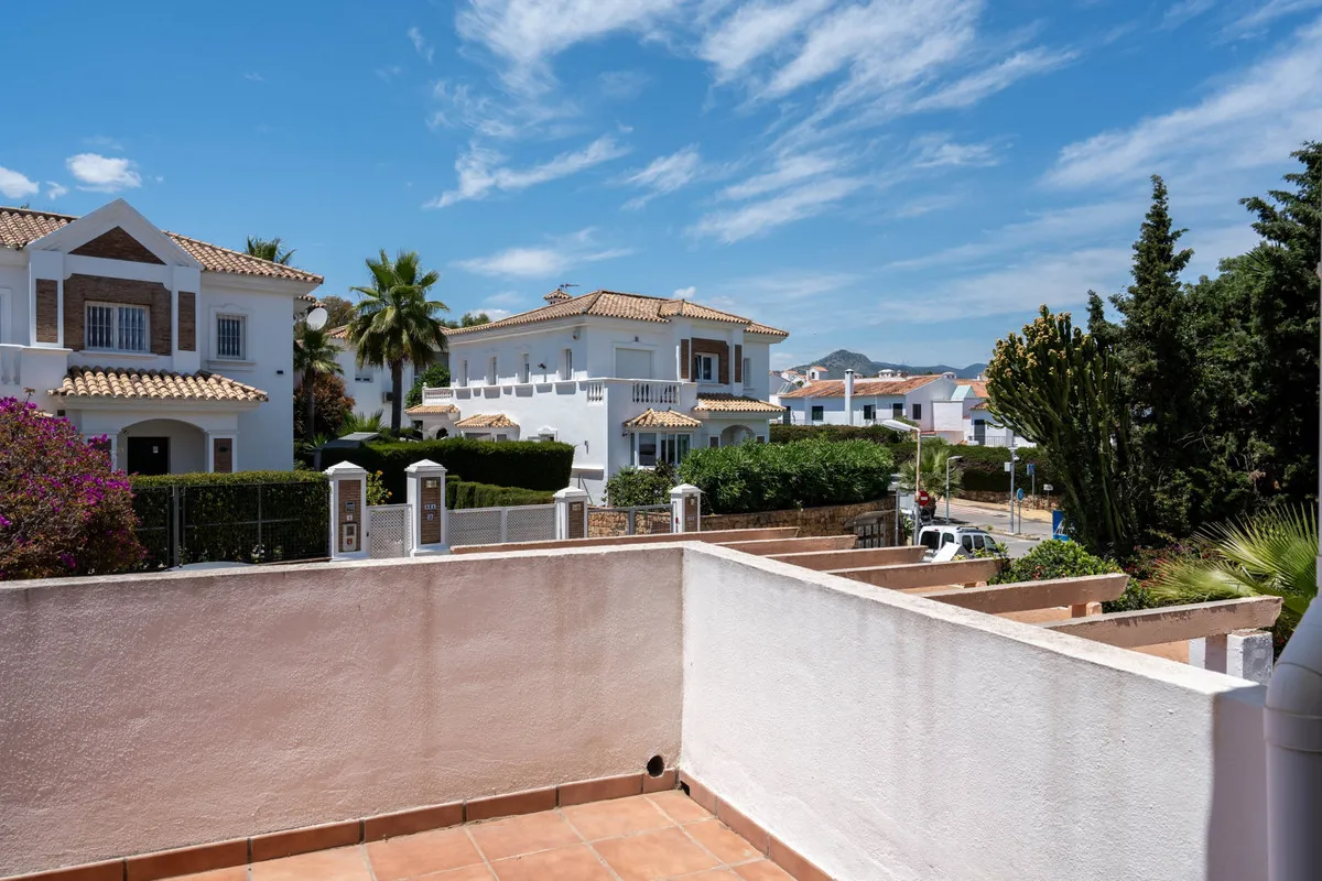 c4ffc611-763a-48cf-bb4b-33f3edba981d