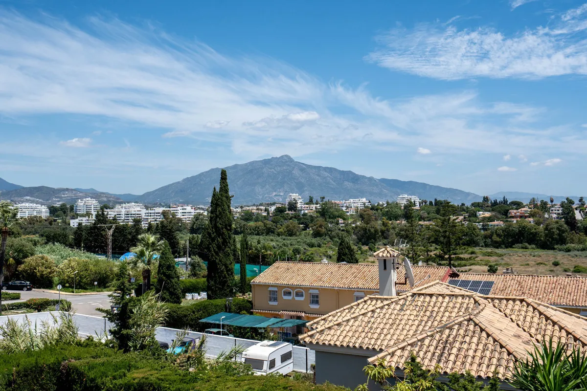 e2e9c1de-f6e5-461f-9762-c76cf1aa1f97