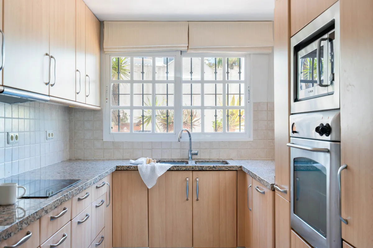 e5920842-fb05-4955-ad66-d692d8b1faa5