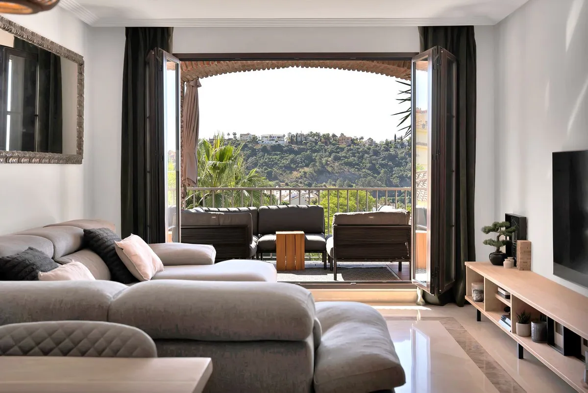 2b1add5e-626f-4e90-94db-473cfb322bdb