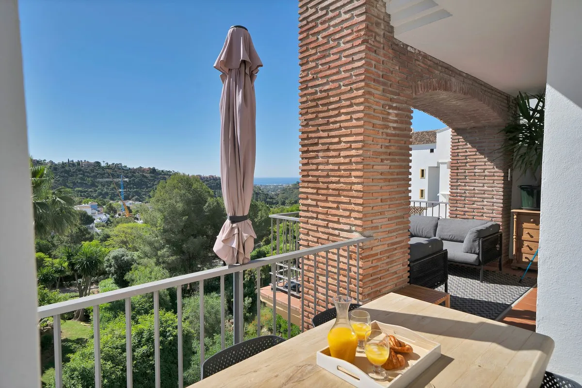 41107460-e843-4602-89aa-48591d63c204