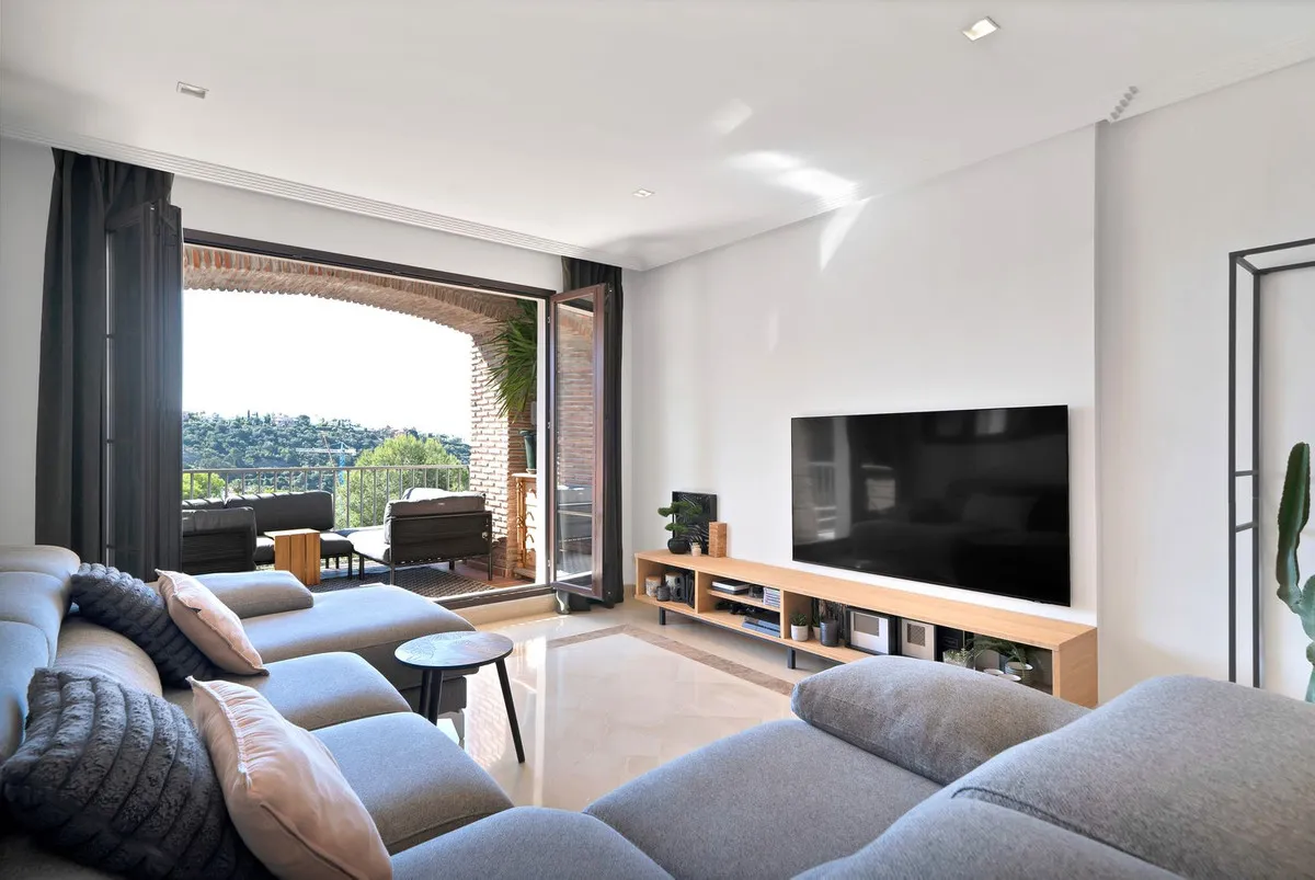 52aaf0a0-aabd-434f-8dfc-4bb5f037f873