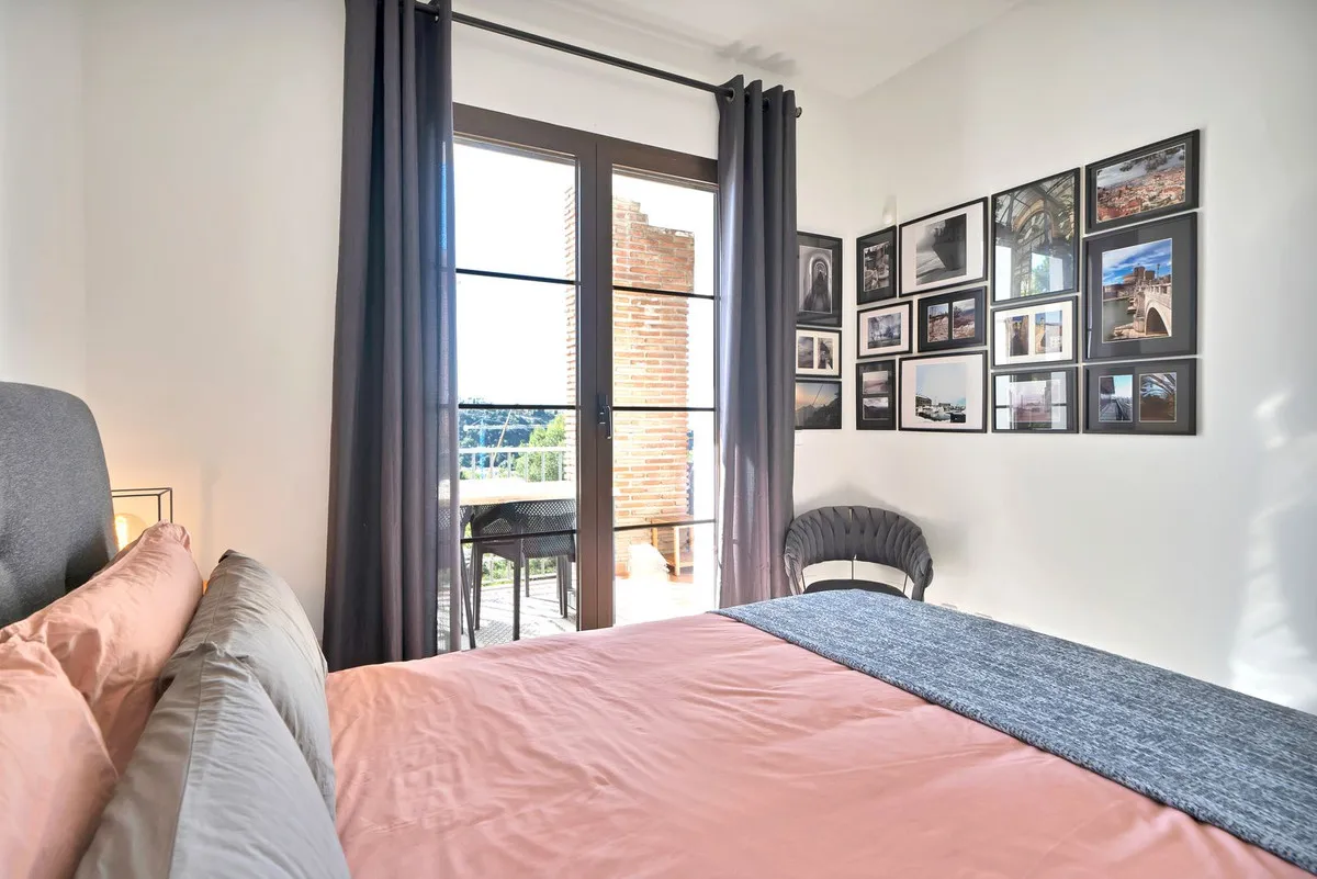 6a9b6108-958e-4e89-b099-95a5eb8a3c34