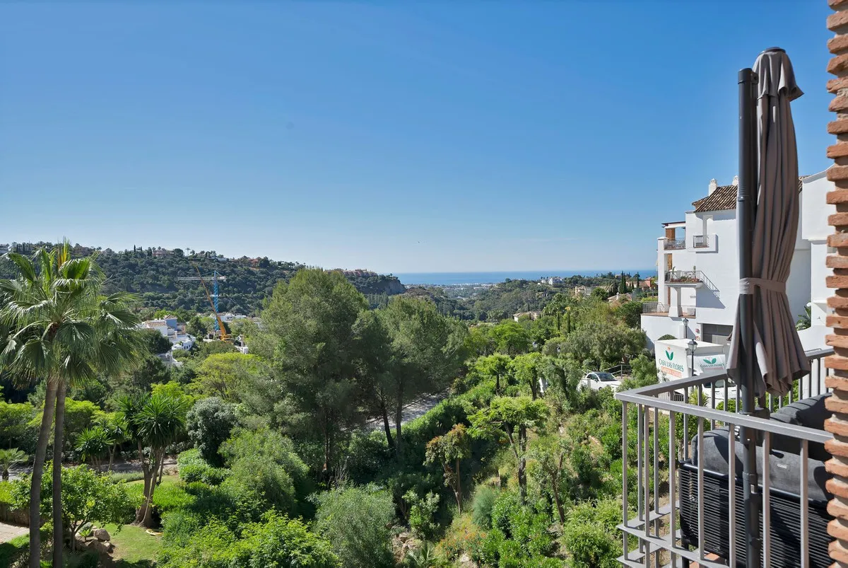 8234ee95-f7ca-47e2-9998-b968bdb8fc92