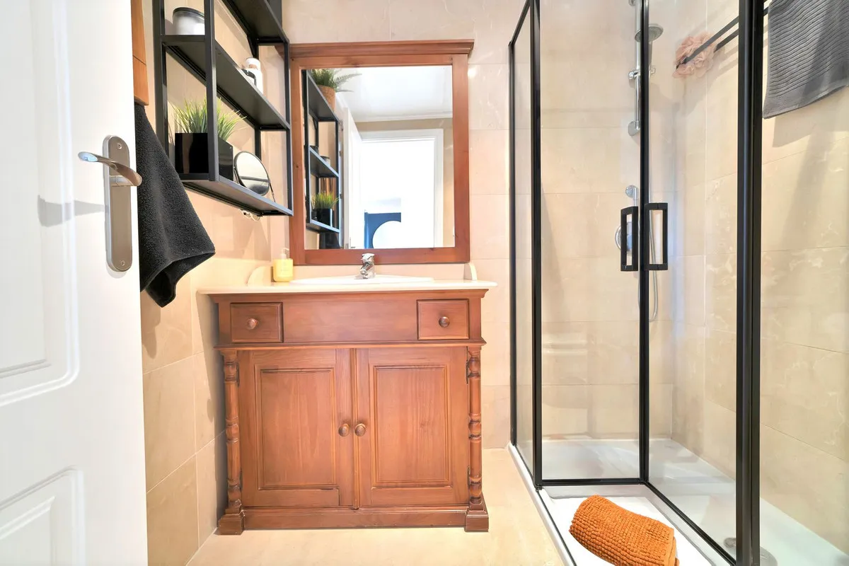 836a118c-1bfa-44a3-8982-aa9bed760827