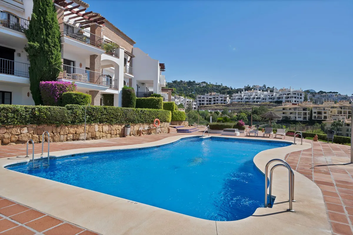 9a90e1b8-fc62-4a03-87bd-fab570462bf8