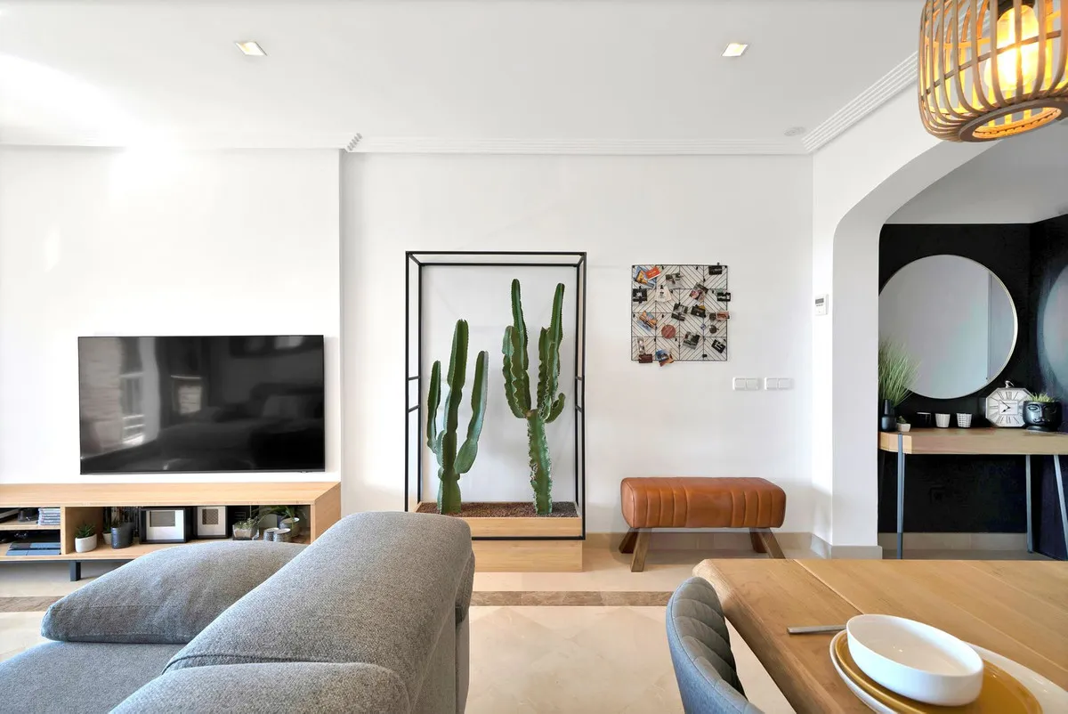 ccecb920-e929-4f58-a20f-40d1b079d18a