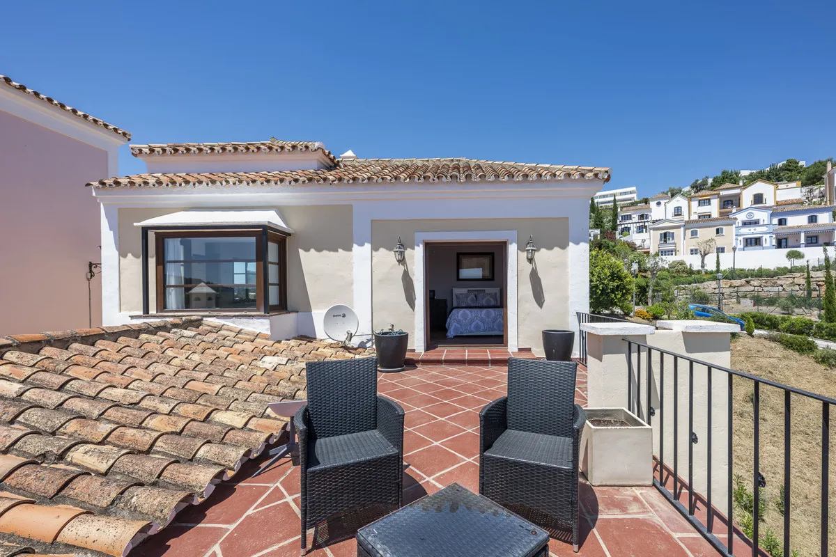 62b58cb9-b534-4a8b-9227-65af5de2241d