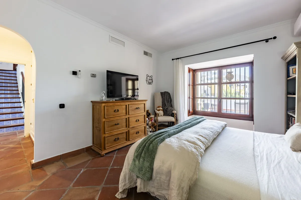 8c29e1a7-06b1-430a-ba30-4c17c69a73fe