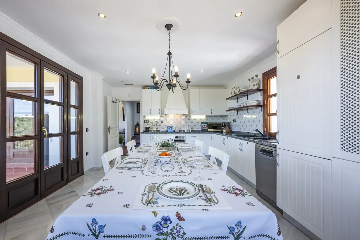 c2365a10-9166-4867-91b9-2d68d32db06e