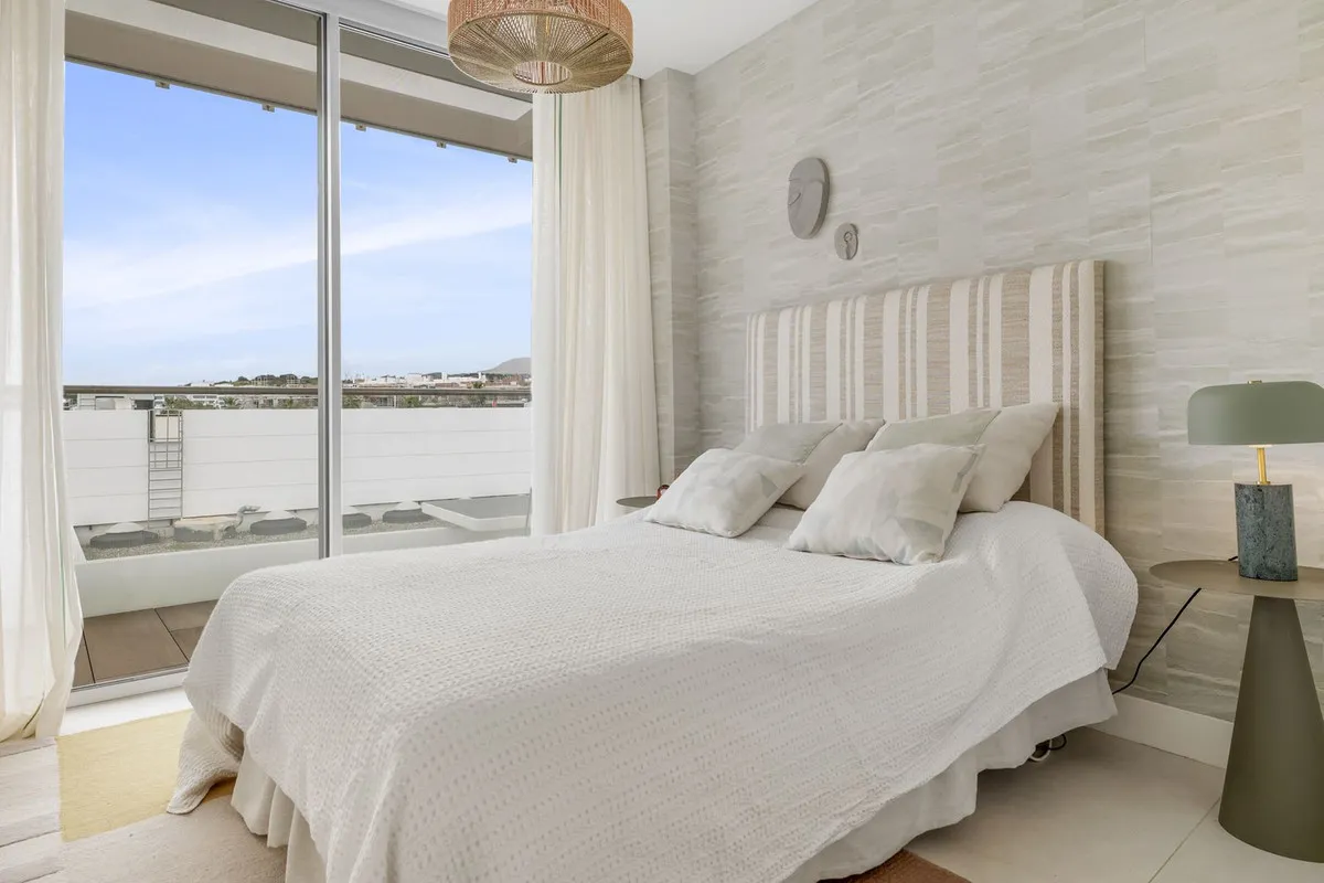 14b359c5-7204-4ac4-a8bc-4c3a10b7c0c4