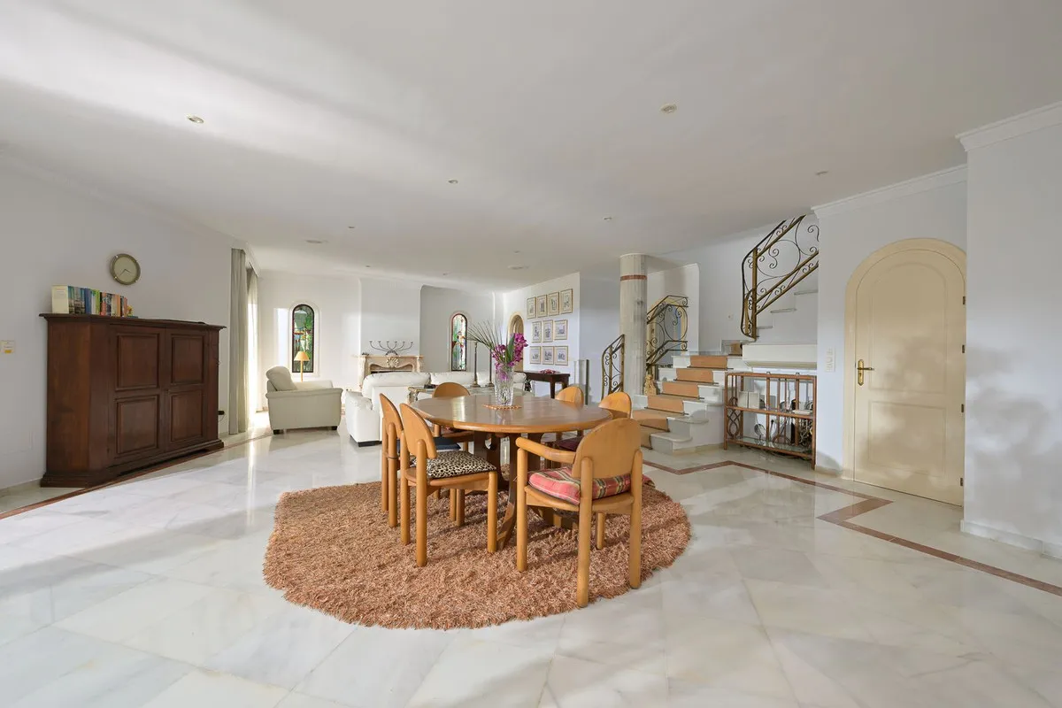 1d8351cc-8292-4d8d-a5ff-1b4c68f131c7