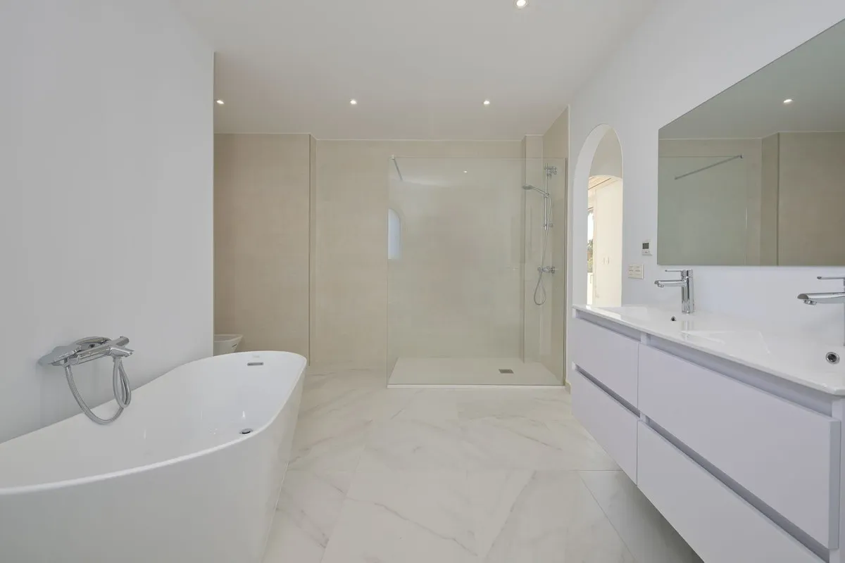 759d1278-cd1f-446f-b842-f5ebe5d87467