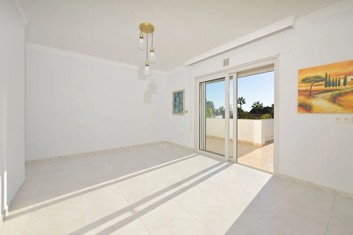 b22fca51-8dd0-457d-9adb-cfedaed992e6