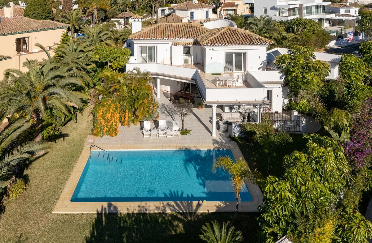 f28384de-4bd7-43db-864e-cd8fae48a245