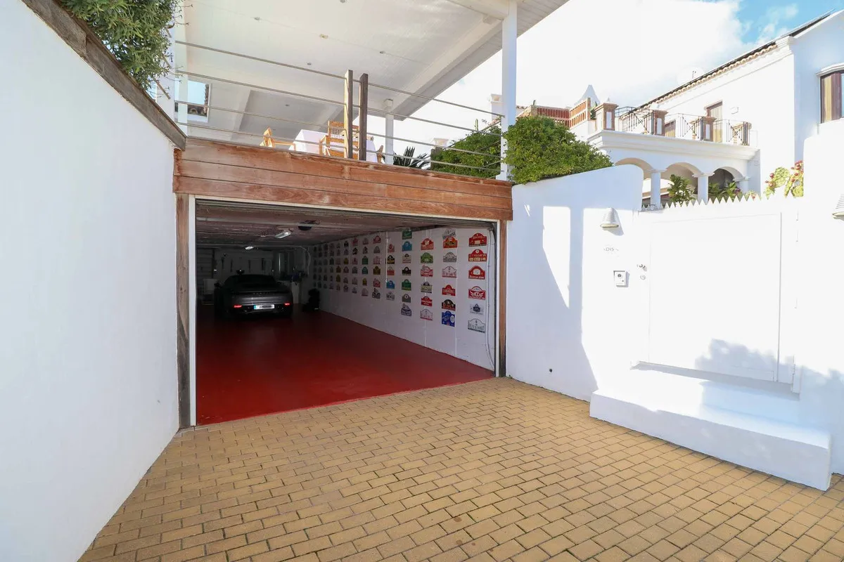 9d2f052d-f2f4-4fa1-a4ed-6739fcc04e14