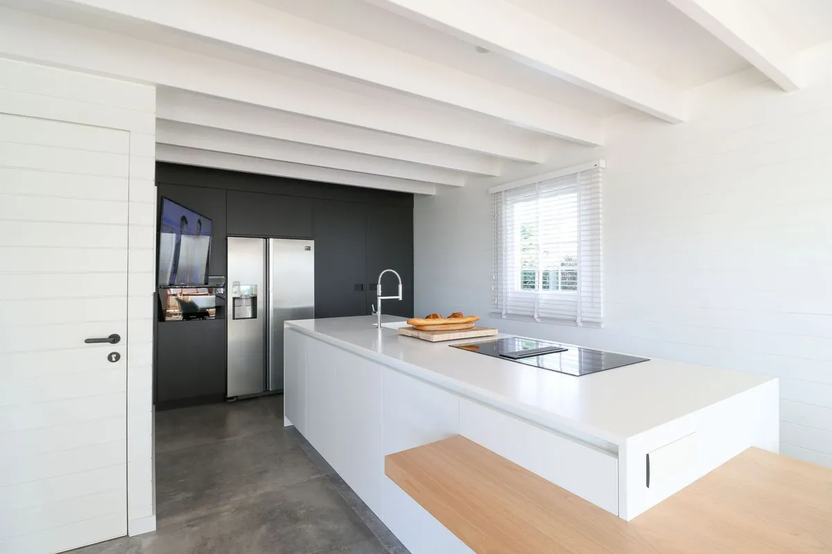 a9720fbc-0a09-44b2-82b5-23d404aa8e72