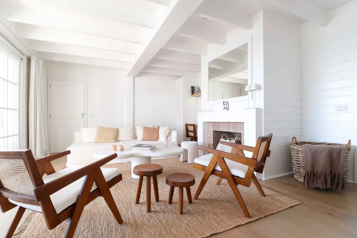 d6d3088b-8cdd-46e8-bd06-b567b847ea9c