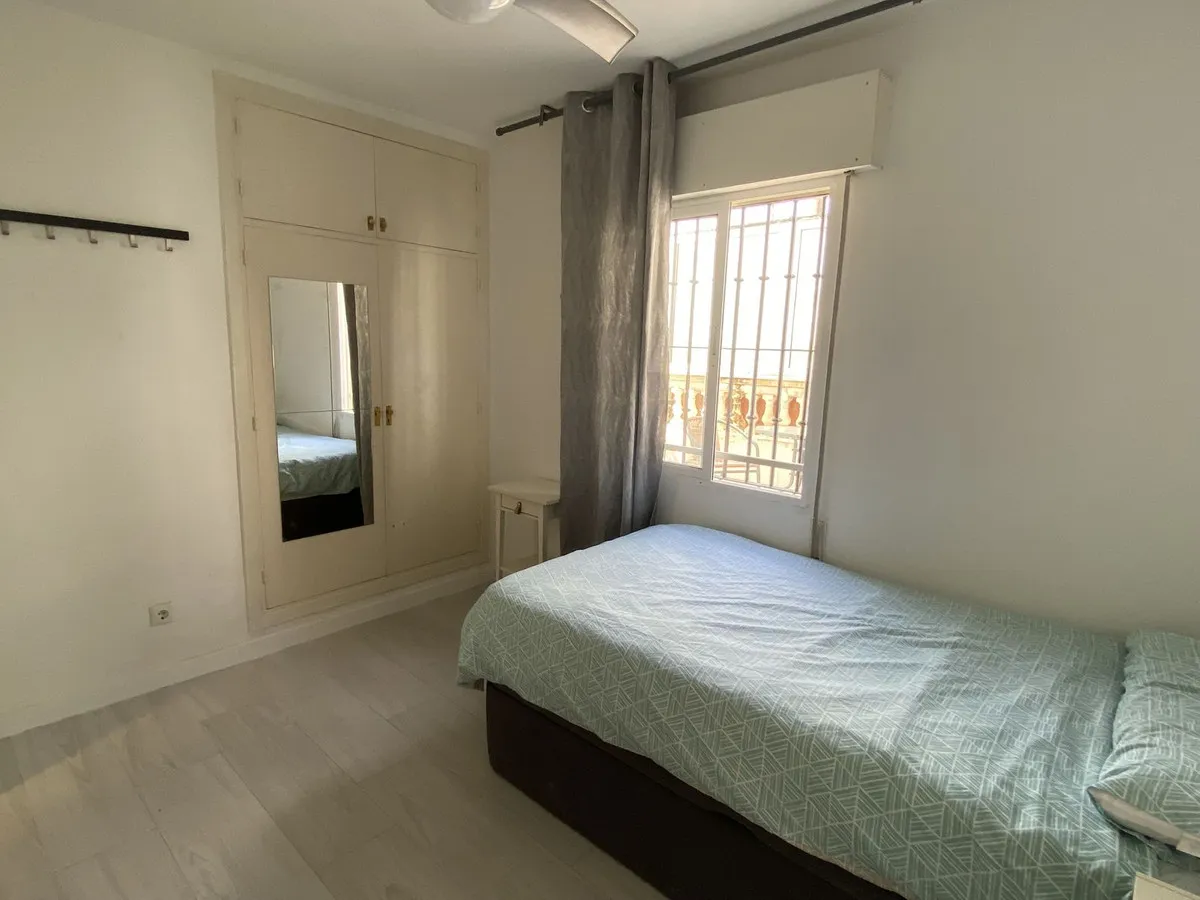 4da9147d-b72a-458f-adbe-9c2e540eda06