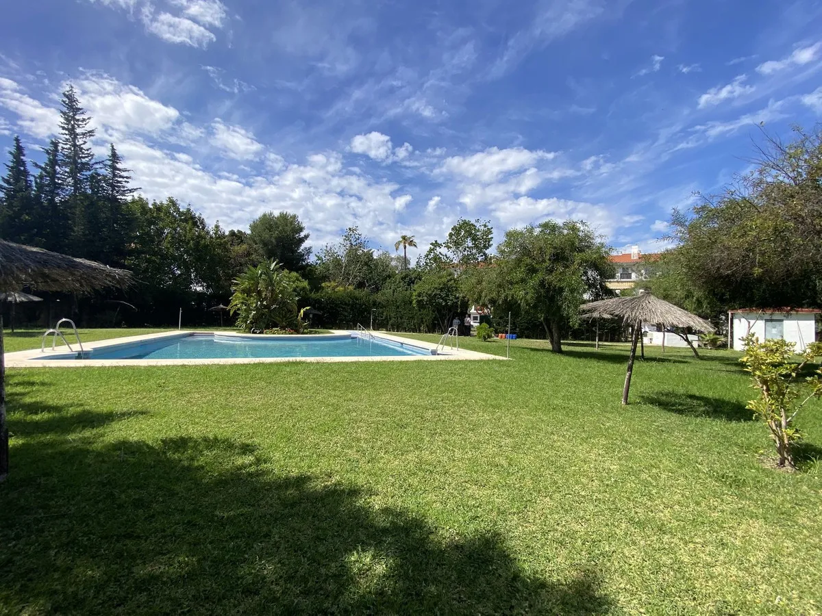 5b764850-a446-4dc8-a82c-7854f78f8968