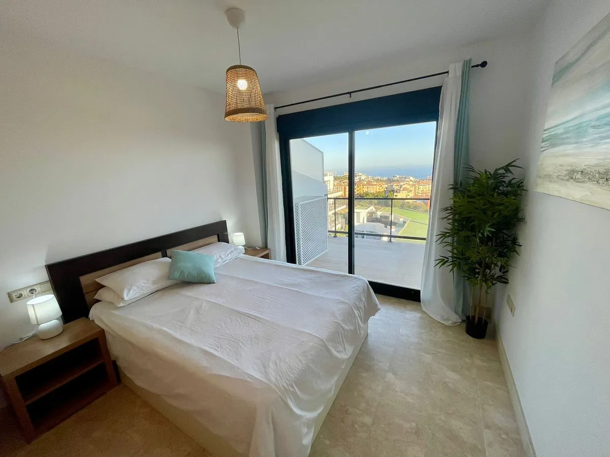 5e43c570-4b4c-47a2-ae3c-24e4e992e97a