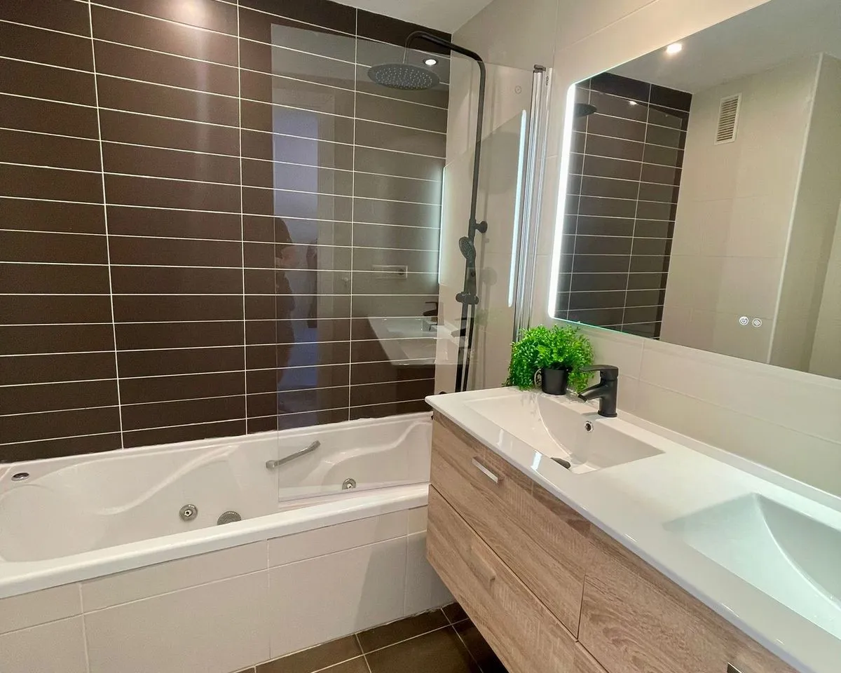 c441b70d-6f5e-4c96-bac8-32c823e917dc