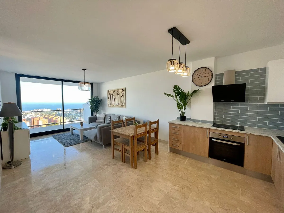 e650dc7d-1ae5-4ddb-99f3-6aedb904e328