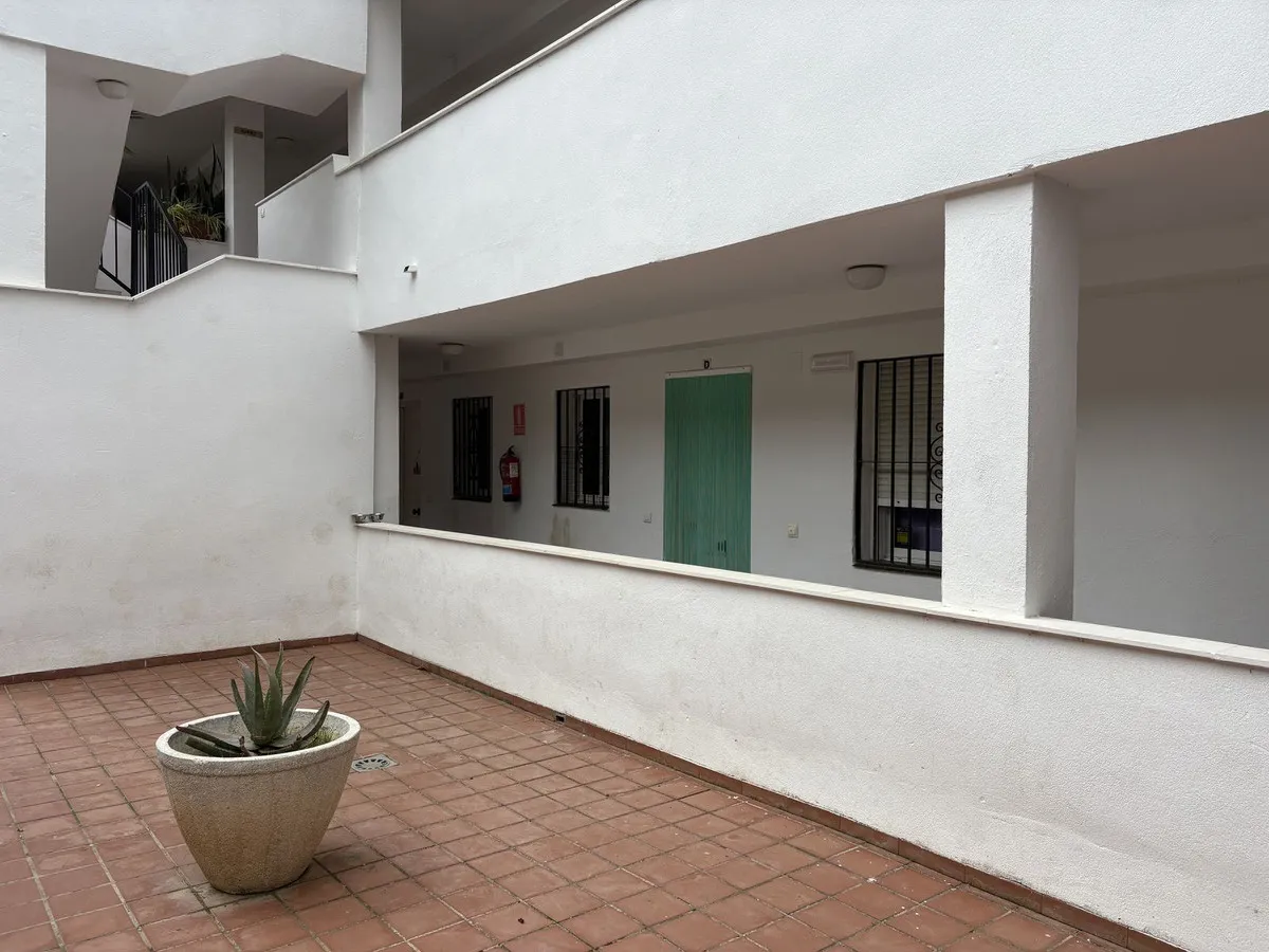 78fd68dd-ba4a-40cd-af7a-ad5b6998c7d9