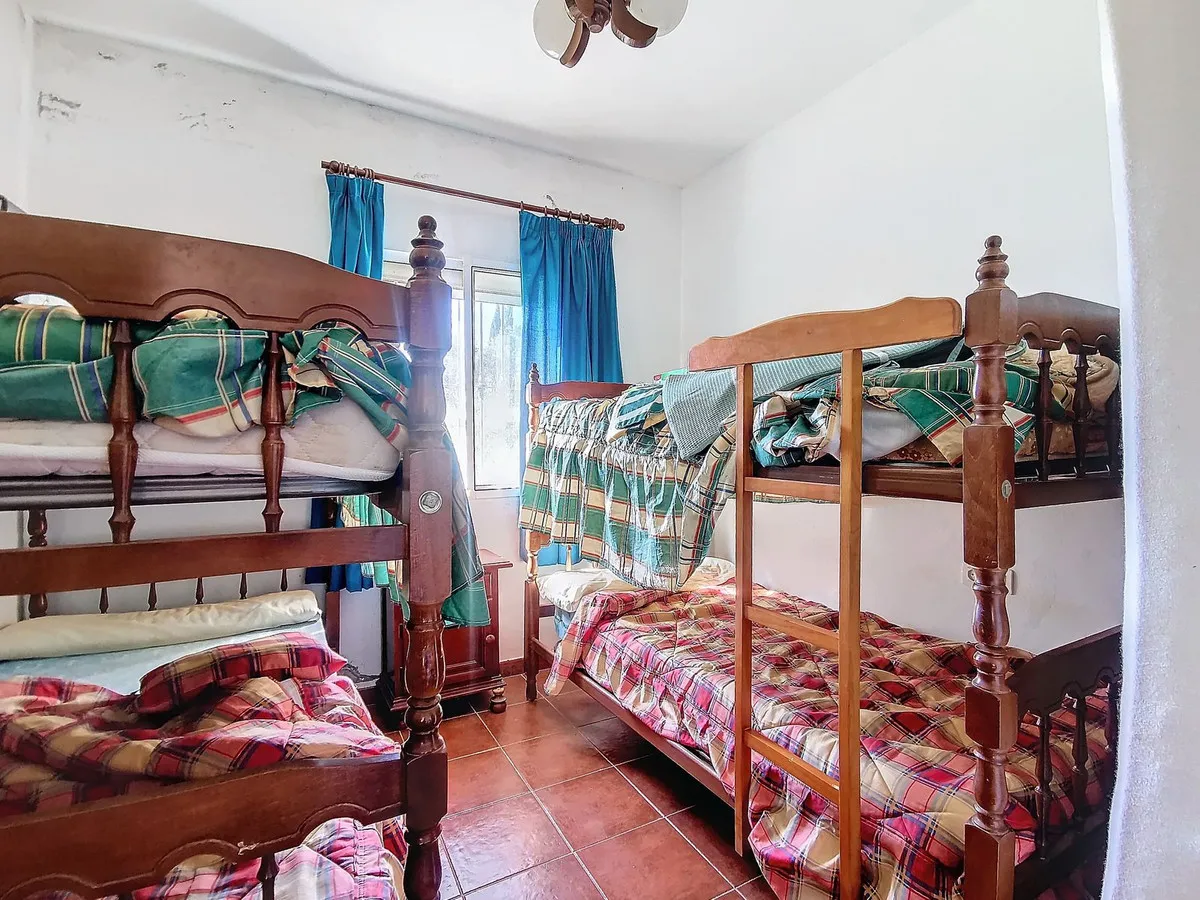 b64562c2-a0bd-4926-8de7-2559ca25a8b4