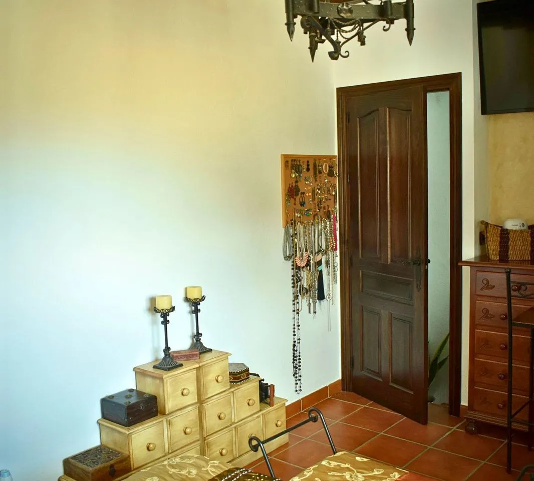 2c73d89c-1912-4f41-a8b6-7c0c1e1cc2cf