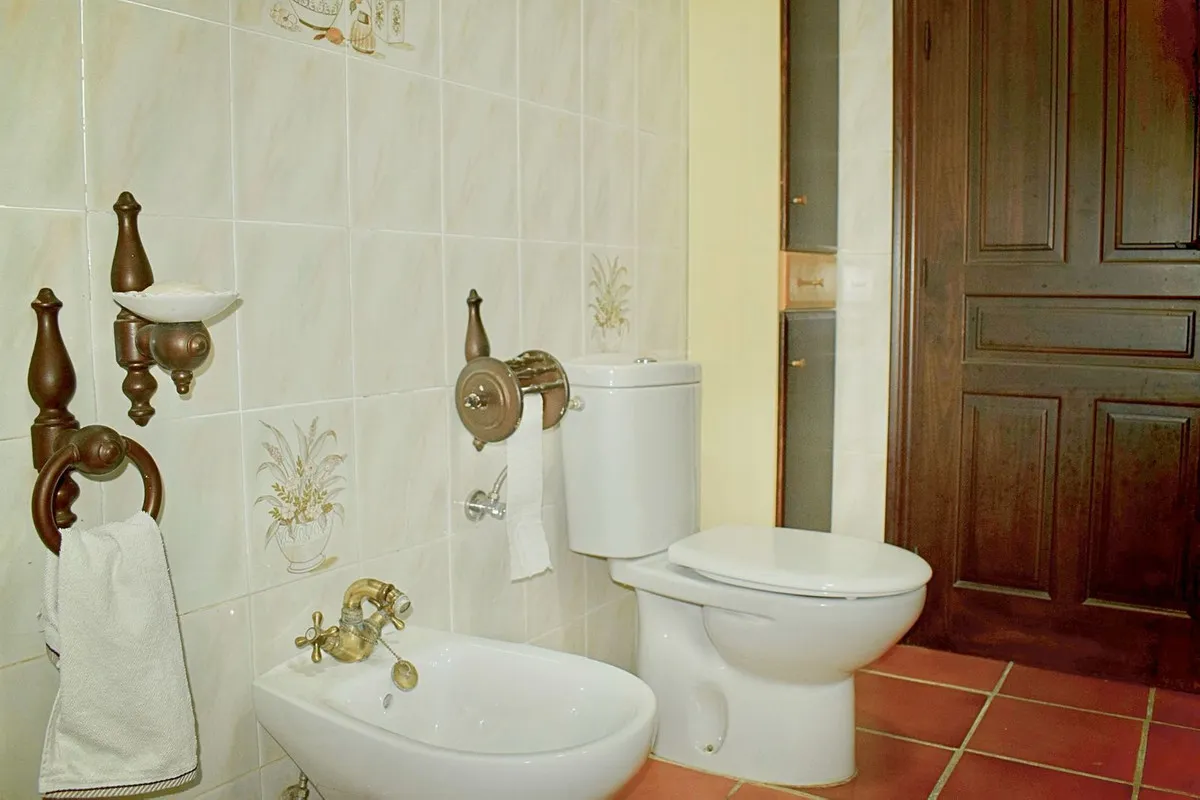 70a2f328-687c-4115-bf03-6b9fe001b8bb