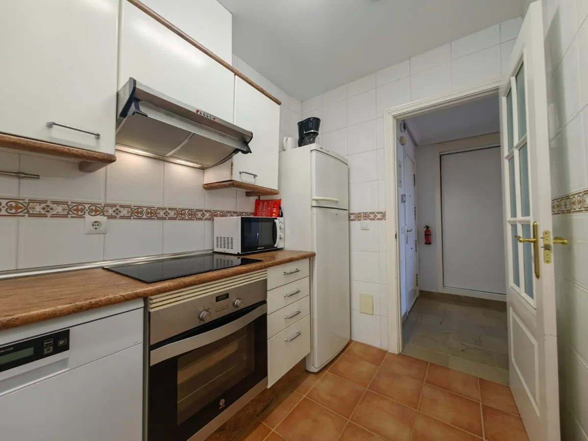 7e161938-140d-40d9-a8da-a180601c5c08