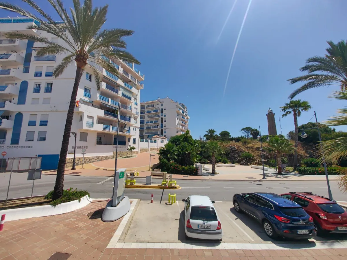 7ec63102-550f-4aae-9737-cc95da034e43