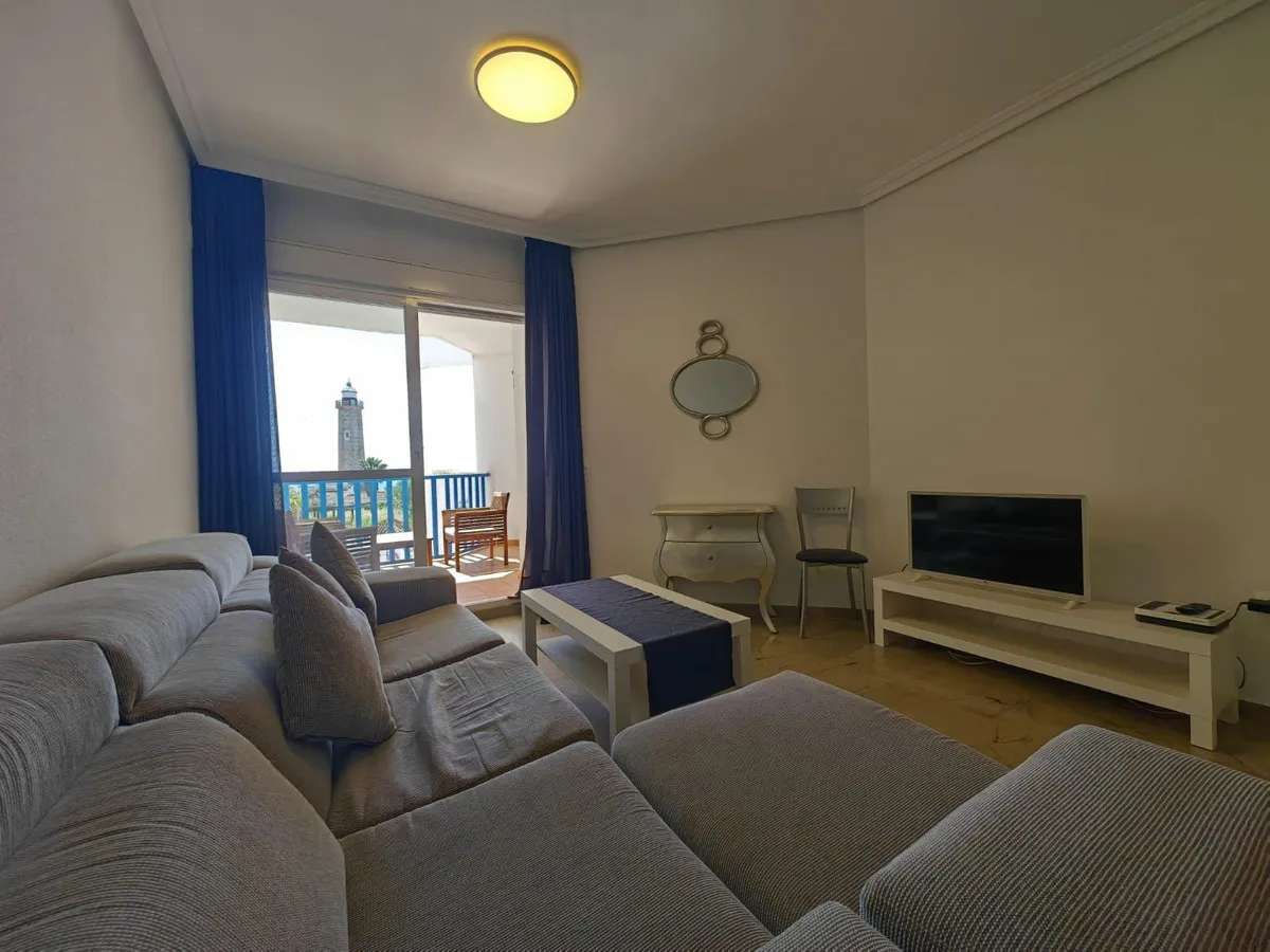 d0032ded-feed-4867-bc53-f8d6d12170ee