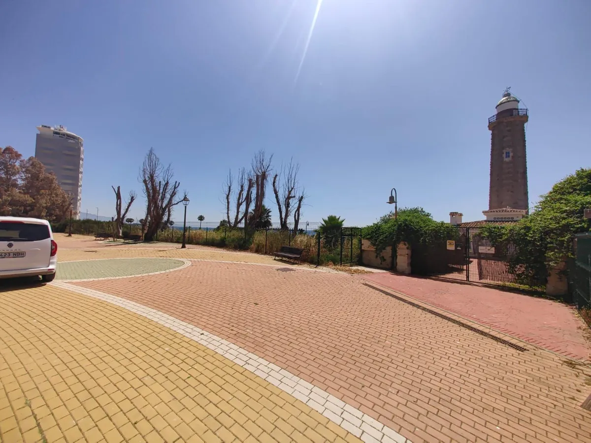 dbb350b7-636b-4afe-a613-a654102a0fe2