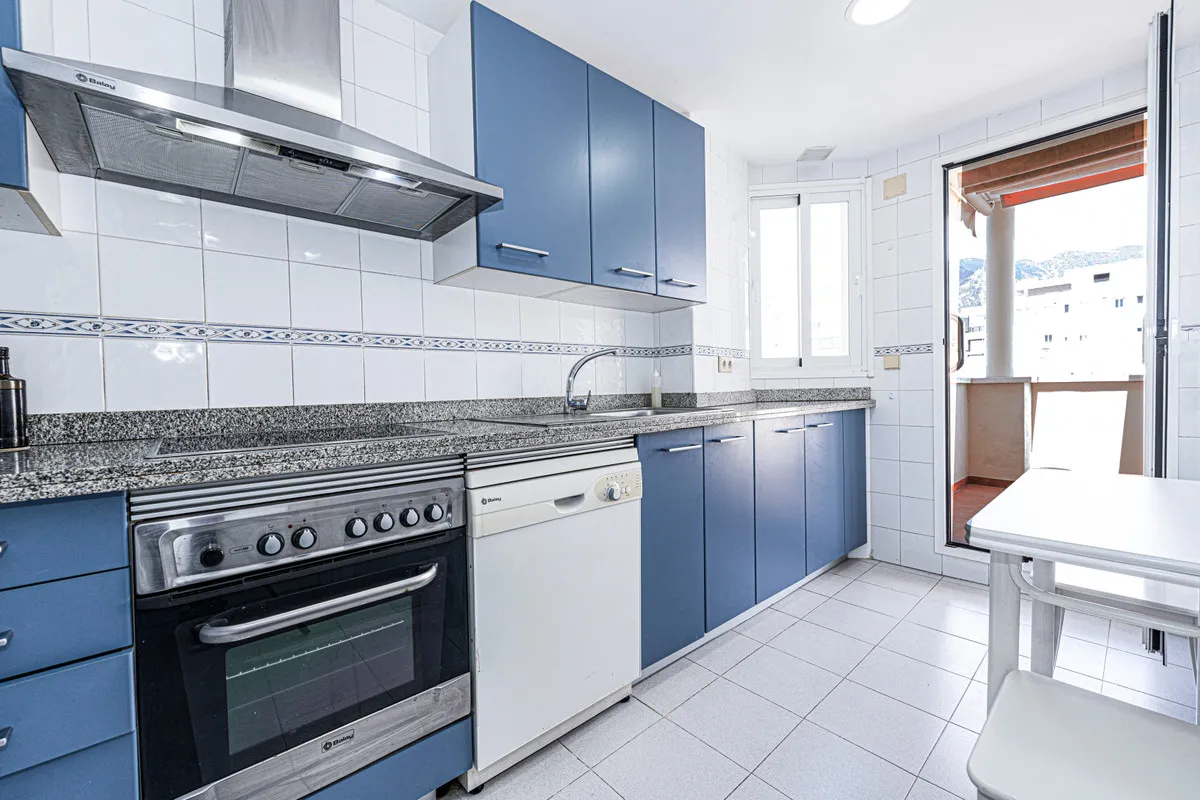 0b02d0c2-74c8-48e9-8cb8-b66b136f807d