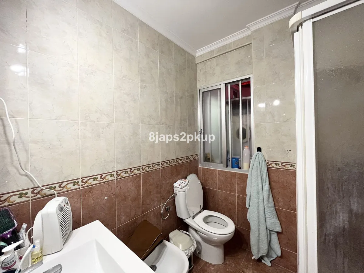 a6942544-0b86-42dc-923d-6b30a7960e06