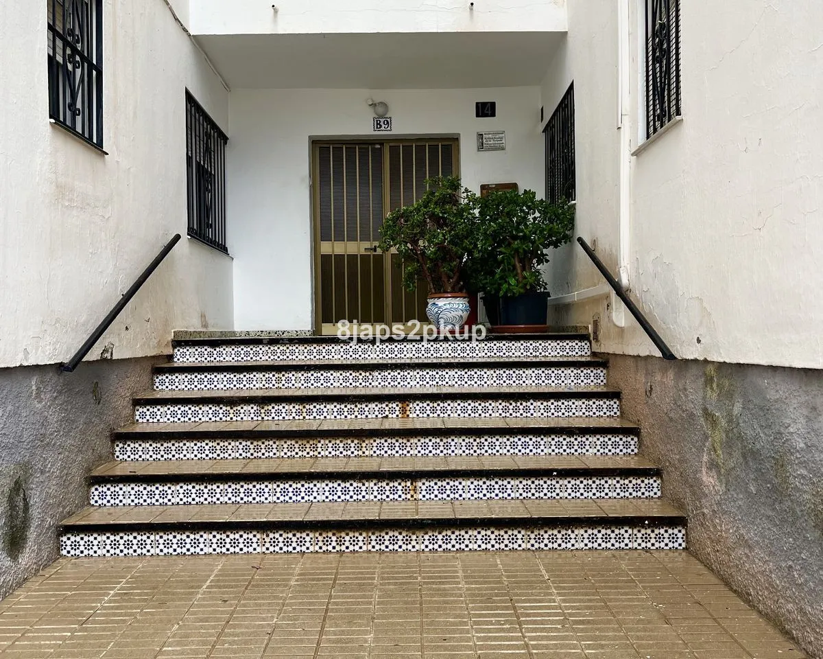 ceec72bf-f222-40e9-b23a-8557eaeae2ad