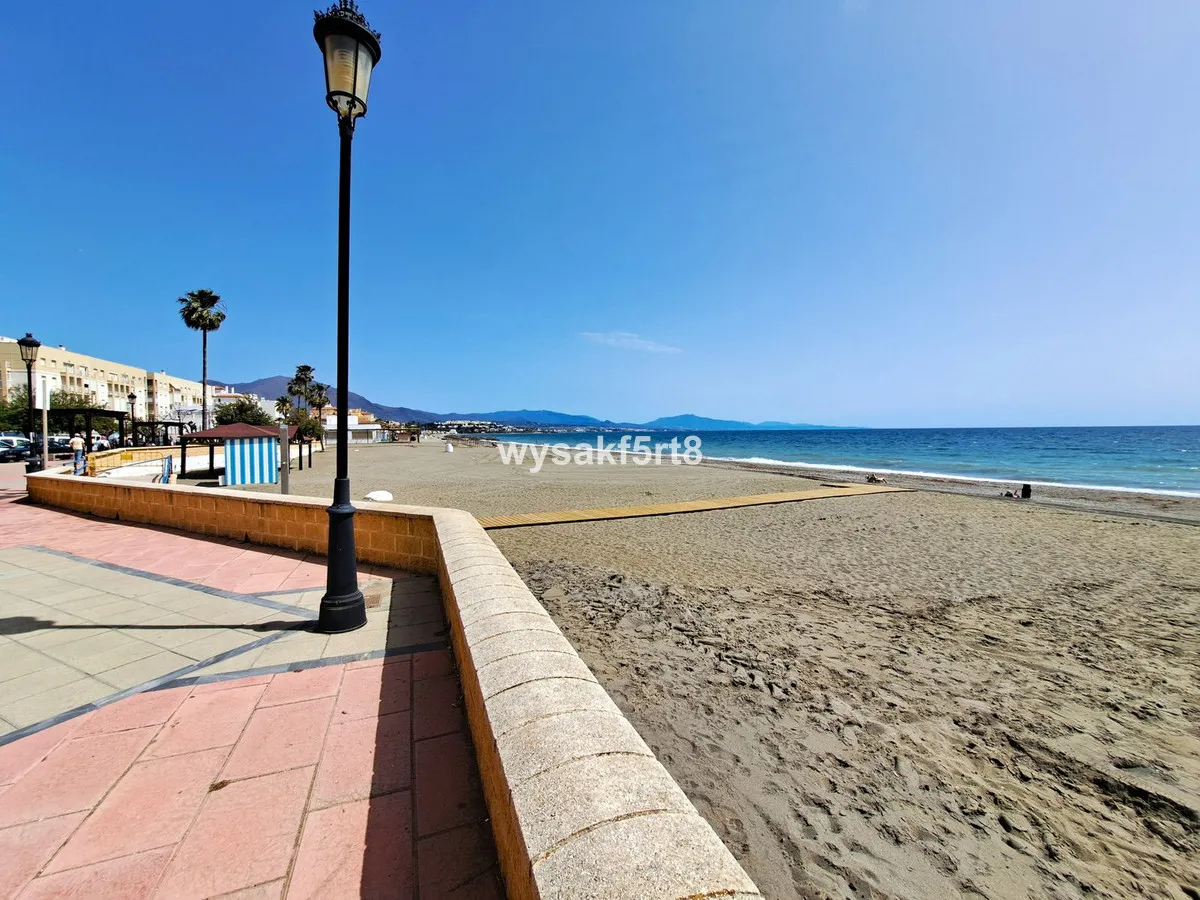 5ab4c5d0-917c-4a92-a254-4d342a7e7a77