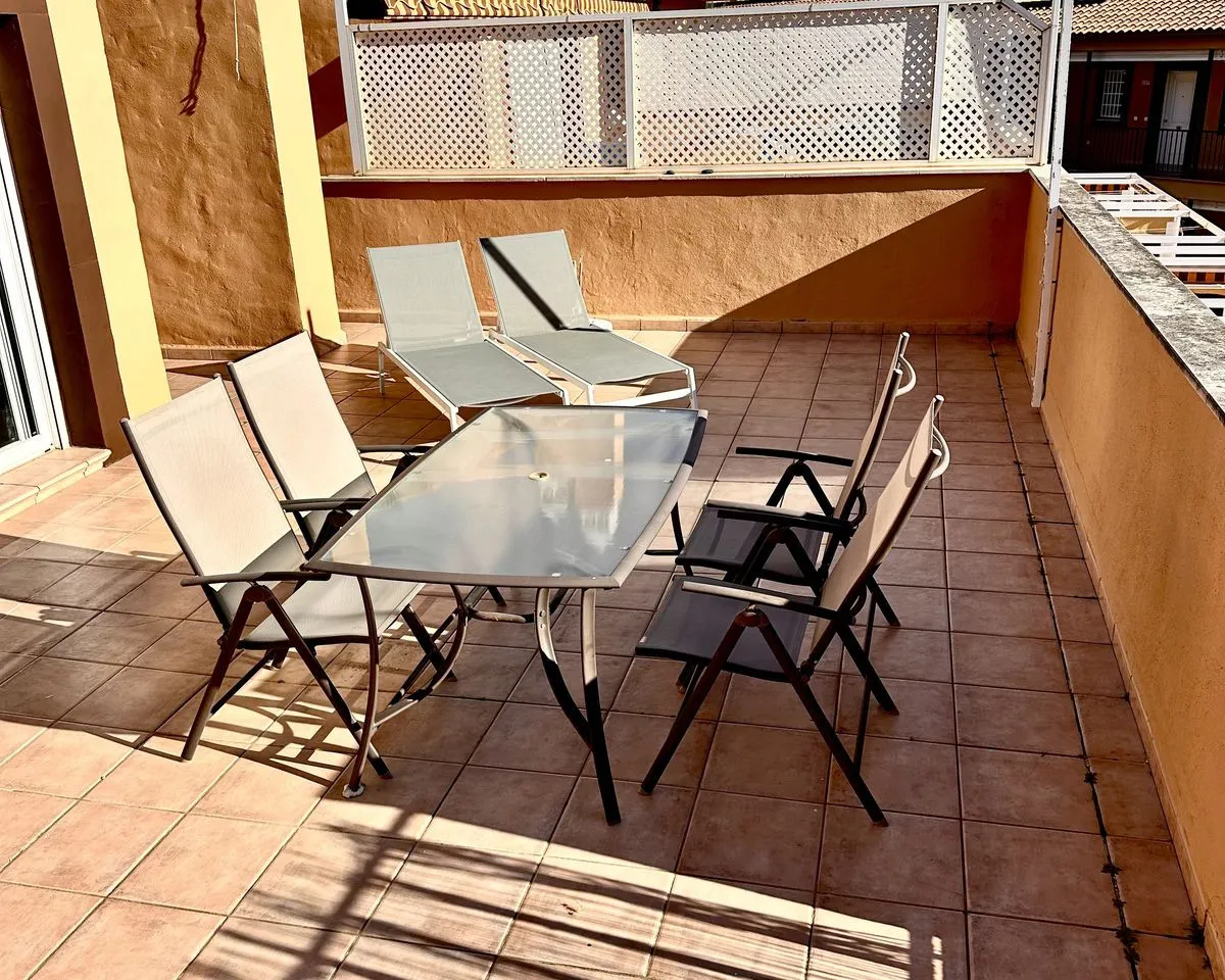 5ec4a594-8c46-4644-b28a-7f322e7ef6c0