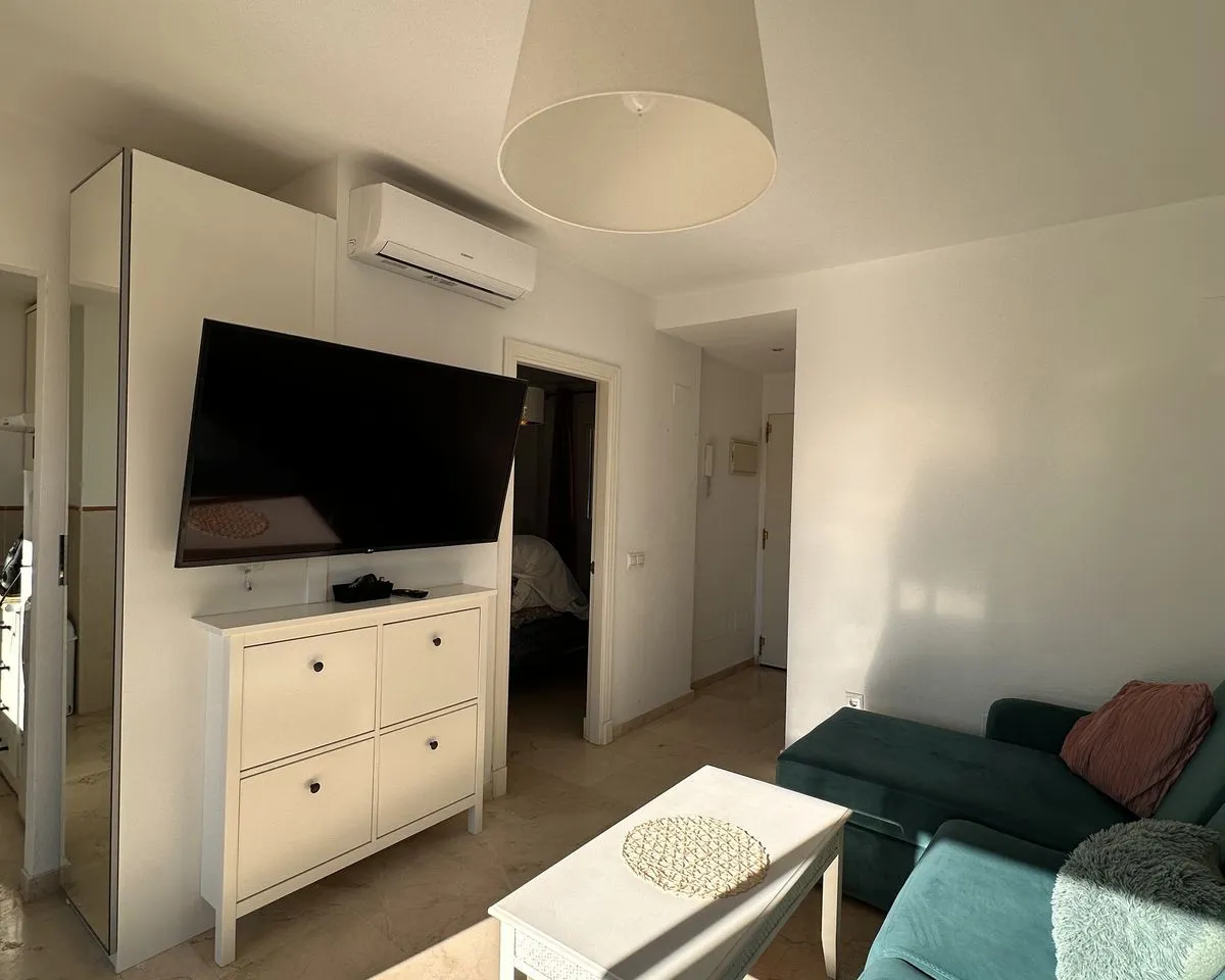 b8e1cecb-7cc5-46e4-a598-20baab826611