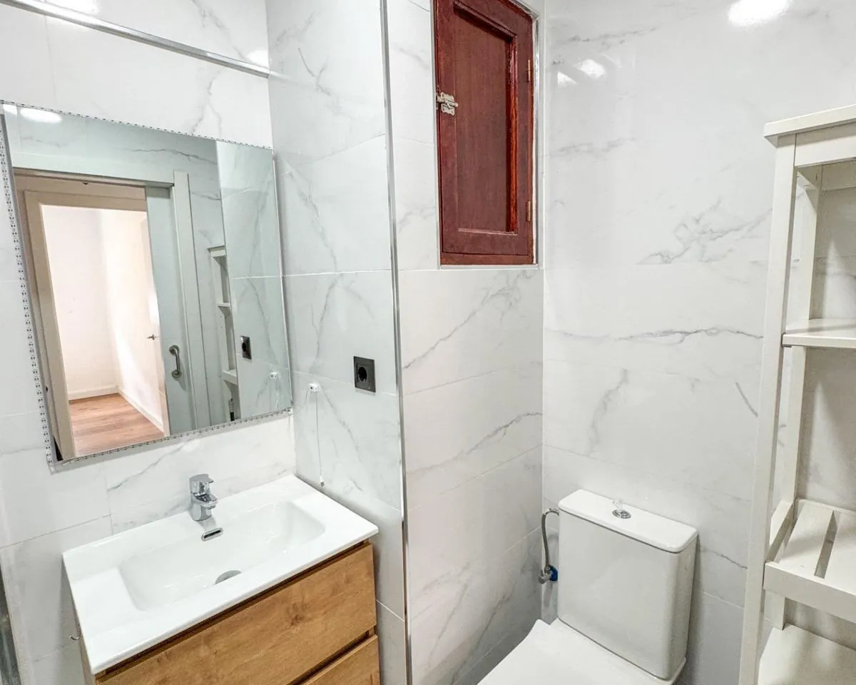 42835495-d923-4977-9a53-87995af0c640