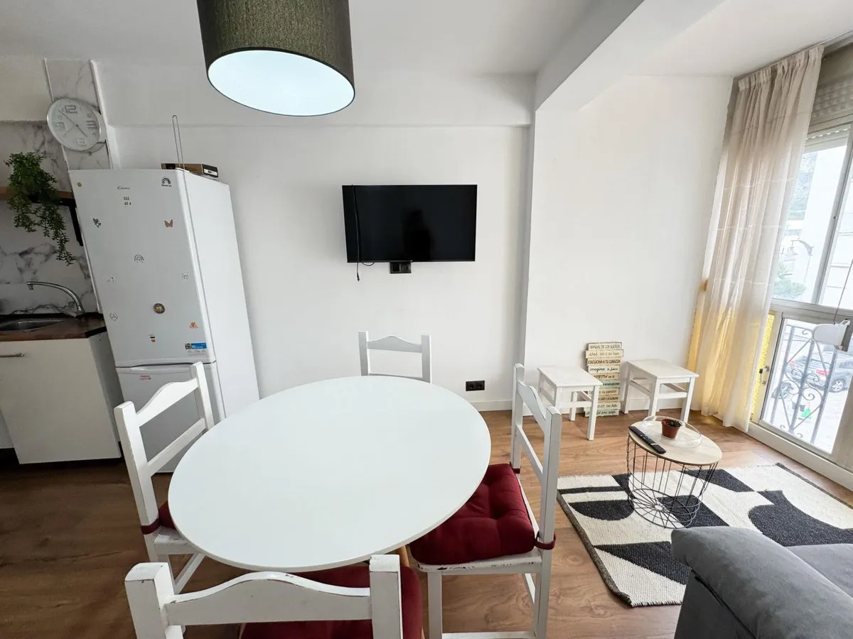 b883abd1-acc6-43f6-b540-079d238567c9