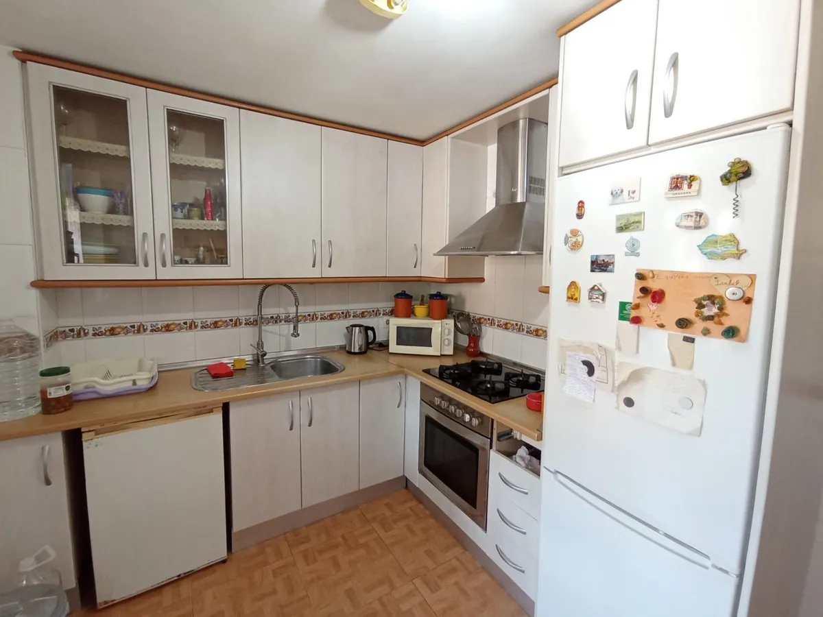 67941350-6440-423d-b64e-69306716f6af