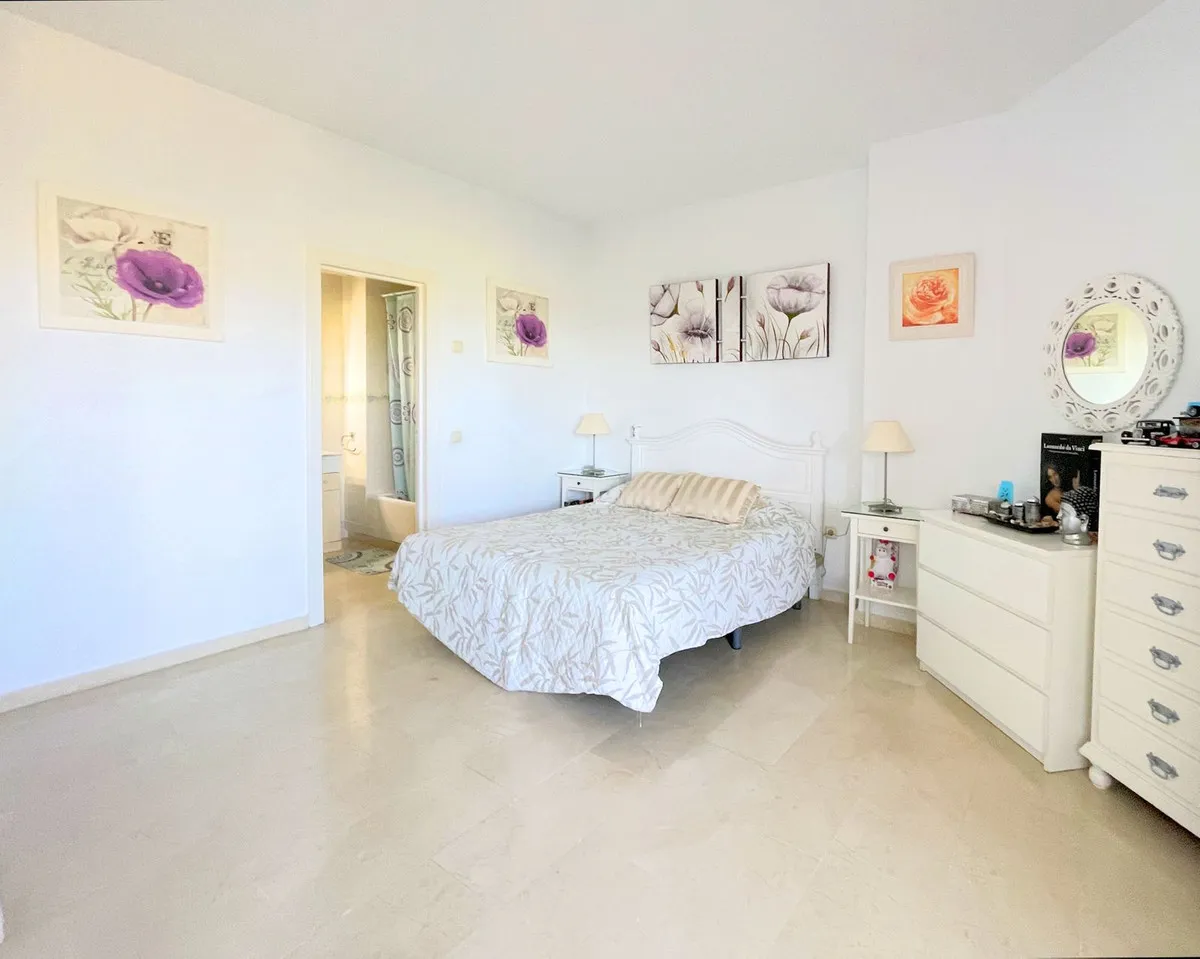 ae703ed3-fbc5-4ef0-ae71-83ecbc1e6f63