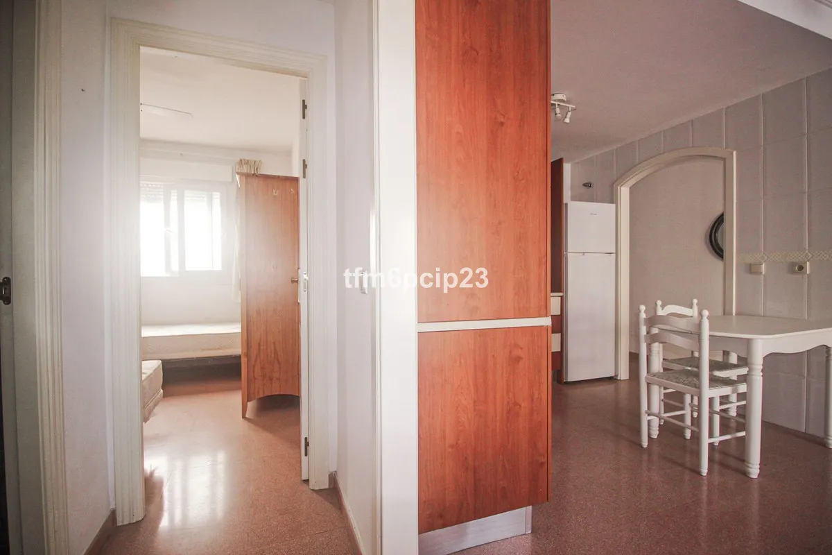 910c9e93-e44a-48e9-95be-1a2f265d1594