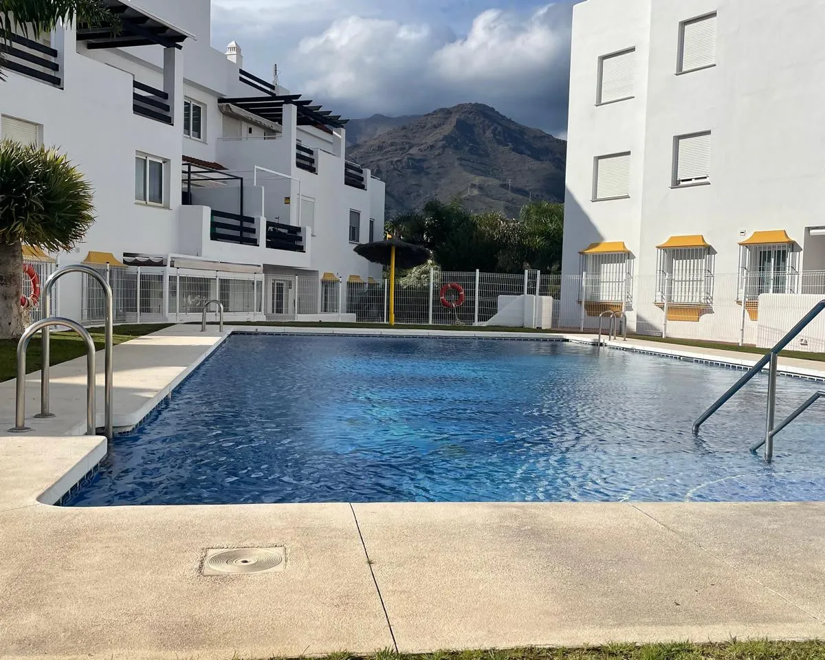 6feefdd8-ab92-48c8-880f-50a98451b1a8