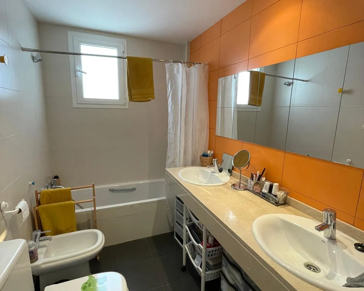 ef35fe8e-5060-4cd6-9151-864a0de8e98a