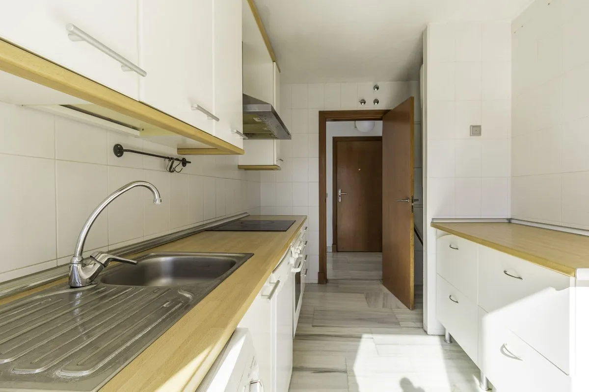 07bb0eb4-ed8f-4e34-8bb4-f526e1bea965