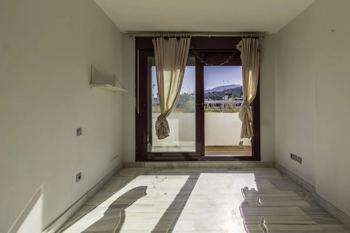 22e845fe-b015-403e-b456-2225fb4003b0